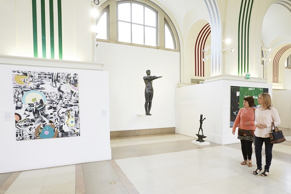 NSW is rich with many galleries, museums, live music and cultural events, and has a deep music and art heritage art gallery in NSW